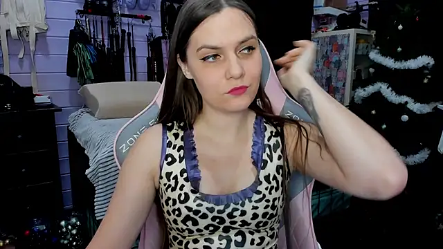 Snapshot of Stroynyash chatting on January 2025 05:43:02 PM Stroynyash online show from January 2025 05:43:02 PM