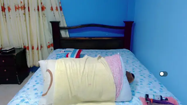 Lily Benet1 online show from October 2025 10:18:02 PM