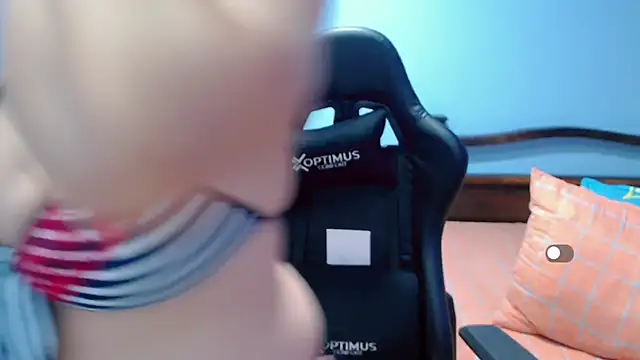 Lily Benet1 online show from November 2025 10:19:01 PM