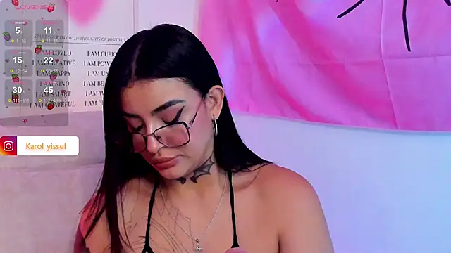 Snapshot of Hinataw33d01 chatting on March 2025 11:35:02 PM Hinataw33d01 online show from March 2025 11:35:02 PM