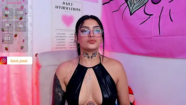 Snapshot of Hinataw33d01 chatting on March 2025 11:39:01 PM Hinataw33d01 online show from March 2025 11:39:01 PM