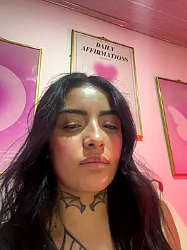 Snapshot of Hinataw33d01 chatting on October 2025 10:58:02 PM Hinataw33d01 online show from October 2025 10:58:02 PM