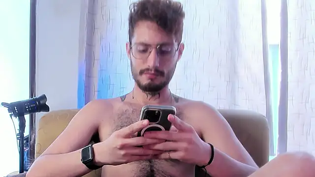 Snapshot of axel_giracr chatting on February 2025 06:55:01 PM axel giracr online show from February 2025 06:55:01 PM