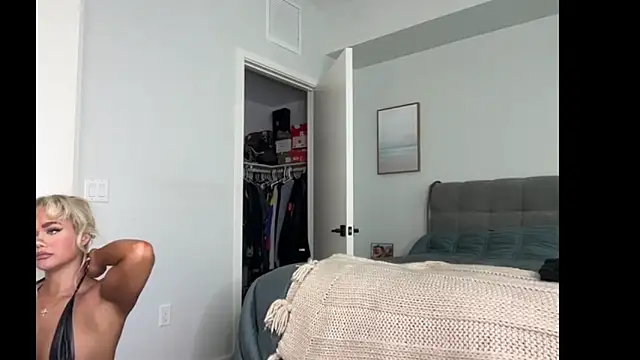 ElenaErickson online show from February 2026 07:54:01 PM