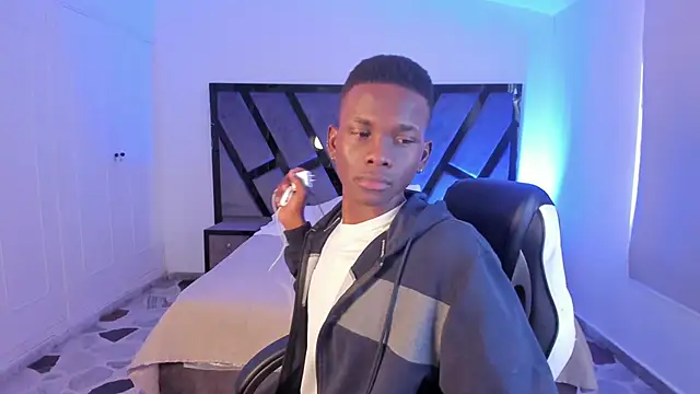 JacksonMuller  online show from February 2026 01:33:02 PM