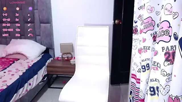 Alicelunaa online show from March 2025 05:18:01 PM