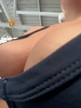 Nathcurly  online show from April 2026 08:10:02 PM