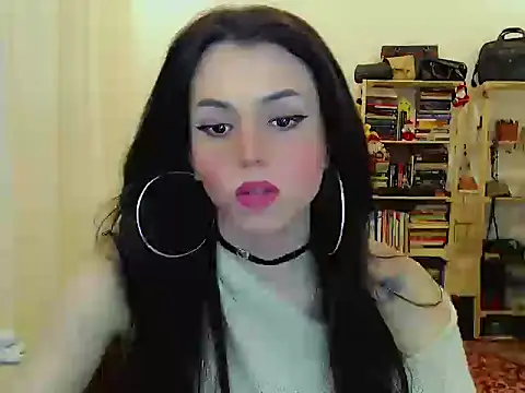 Sophie Fantasys online show from November 2025 07:25:02 PM