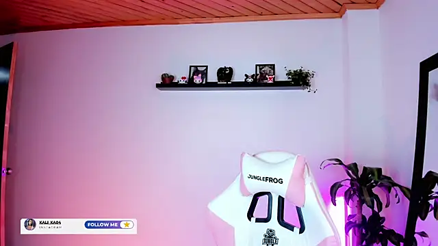 kali ka  online show from November 2025 02:47:02 AM