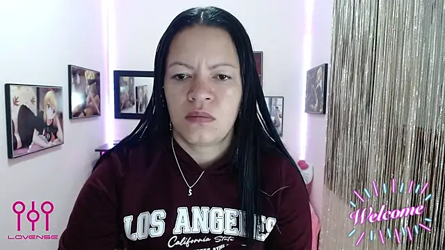 Cristal w online show from September 2025 12:53:01 PM