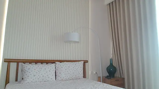 Pinpussyflower online show from April 2026 04:46:01 AM