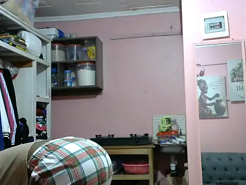 slender-qwene online show from February 2026 09:09:02 AM