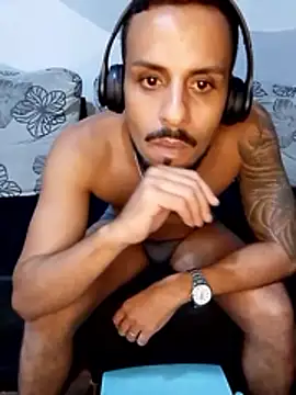 CasadoFavella online show from April 2026 02:11:02 PM