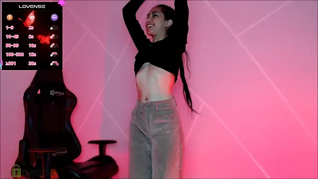 lilylouisee online show from March 2025 01:39:01 PM