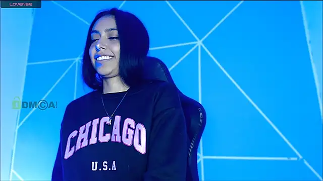 lilylouisee online show from October 2025 10:00:02 PM