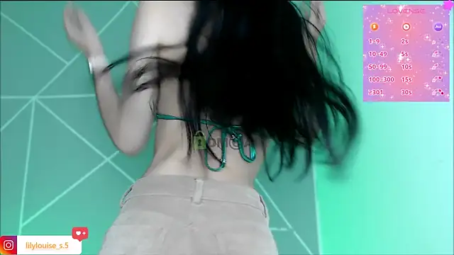 lilylouisee online show from March 2026 10:55:01 AM