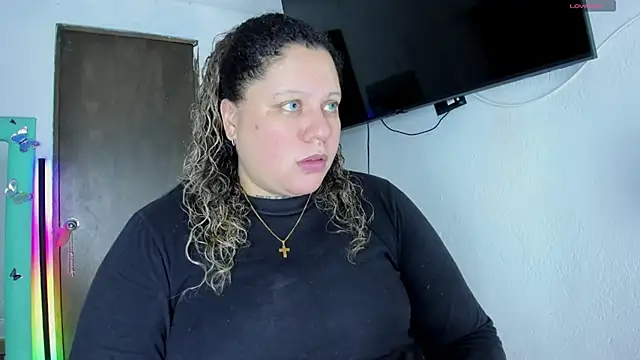 mariana maze online show from December 2024 03:41:01 AM