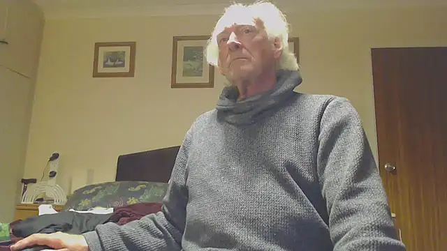 WaverlyKernow online show from December 2024 08:39:01 PM