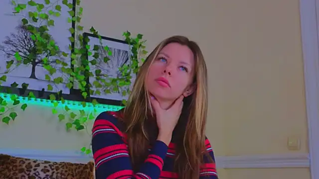 Real Tini online show from February 2025 06:07:01 AM