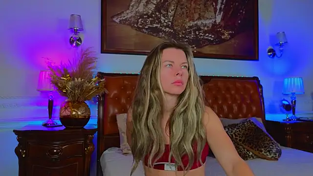 Real Tini online show from November 2025 06:02:02 AM