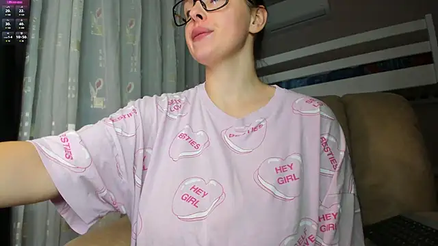 Snapshot of lecherous_wife chatting on September 2025 05:24:01 PM lecherous wife online show from September 2025 05:24:01 PM