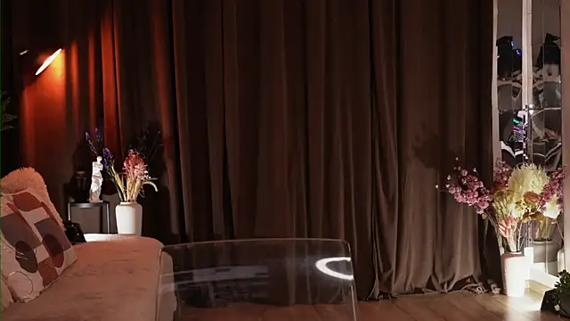 VictoriaMorrone online show from November 2025 08:52:01 PM