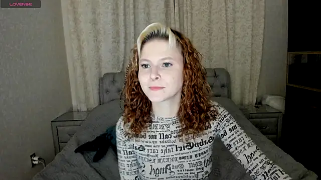 rocky foxy online show from February 2025 10:39:01 PM