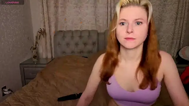 rocky foxy online show from November 2025 09:42:02 PM