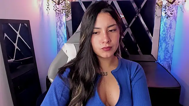 Lia 14  online show from January 2025 11:26:02 AM