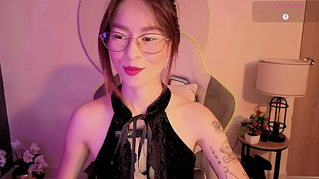 Snapshot of rosse_98_ chatting on June 2026 01:52:01 PM rosse 98 online show from June 2026 01:52:01 PM
