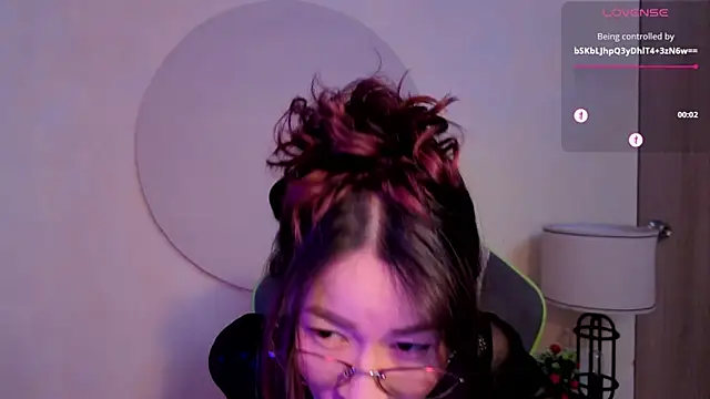 Snapshot of rosse_98_ chatting on June 2026 03:29:01 PM rosse 98 online show from June 2026 03:29:01 PM