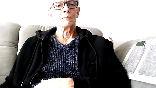 Snapshot of berfri chatting on March 2026 12:18:01 PM berfri online show from March 2026 12:18:01 PM