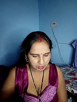 reemacouple007 online show from November 2025 07:02:02 PM