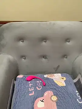 Snapshot of Linda-Mora chatting on February 2025 05:13:02 PM Linda-Mora online show from February 2025 05:13:02 PM