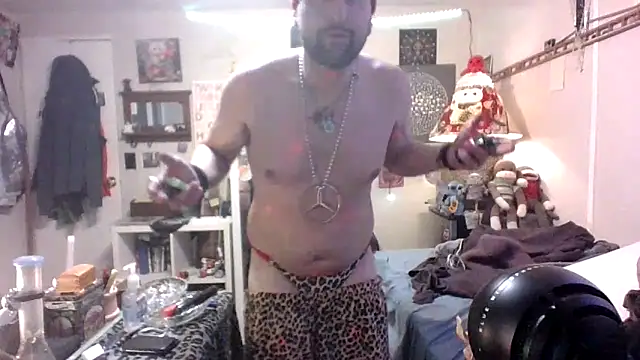 BobbyQ29 online show from December 2025 08:46:01 PM