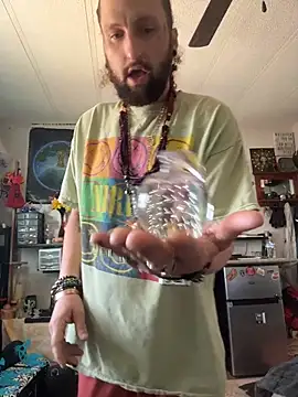 BobbyQ29 online show from February 2026 07:01:02 PM