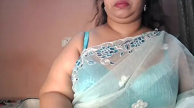 Snapshot of Ravina_patil1 chatting on January 2025 04:50:02 PM Ravina patil1 online show from January 2025 04:50:02 PM