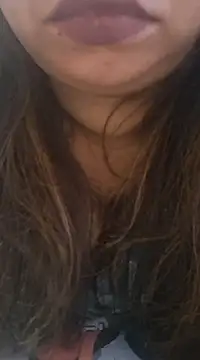 Snapshot of Ravina_patil1 chatting on February 2025 05:07:02 PM Ravina patil1 online show from February 2025 05:07:02 PM