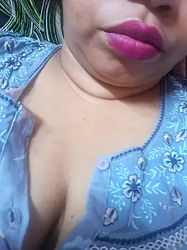 Snapshot of Ravina_patil1 chatting on September 2025 09:42:01 PM Ravina patil1 online show from September 2025 09:42:01 PM