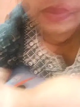 Snapshot of Ravina_patil1 chatting on October 2025 05:10:02 PM Ravina patil1 online show from October 2025 05:10:02 PM