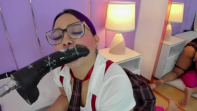 SophyRuiz  online show from November 2025 12:05:02 PM