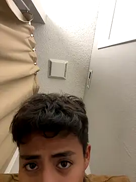 carlozxyz337 online show from December 2024 03:41:01 AM