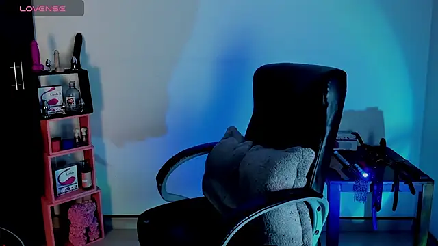 sara goodgirl13 online show from September 2025 10:10:02 PM