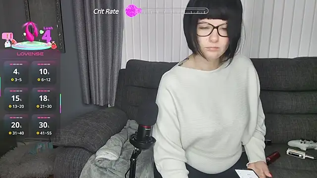 Snapshot of SquirtingIrishShannon chatting on March 2025 06:34:01 PM SquirtingIrishShannon online show from March 2025 06:34:01 PM