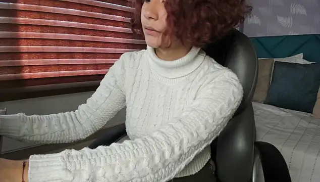 Moony 14 online show from January 2025 01:09:02 PM