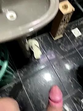 Snapshot of novin19_ chatting on September 2025 03:24:01 PM novin19 online show from September 2025 03:24:01 PM