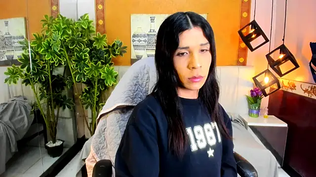 SaraSofia44 online show from May 2026 10:40:01 PM