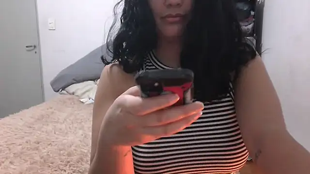 Snapshot of isabellalisa chatting on July 2026 01:42:02 AM isabellalisa online show from July 2026 01:42:02 AM