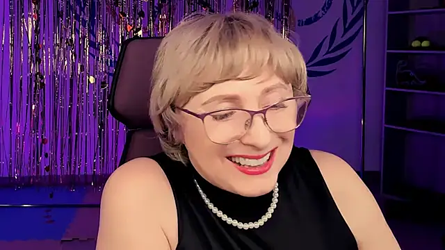 sugar vivien online show from February 2025 03:25:02 PM