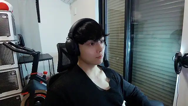 Tkcqcc online show from January 2026 03:27:01 PM